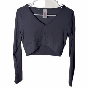 Gymshark Long Sleeve Crop Top Black S NWOT Y2K  Workout Activewear